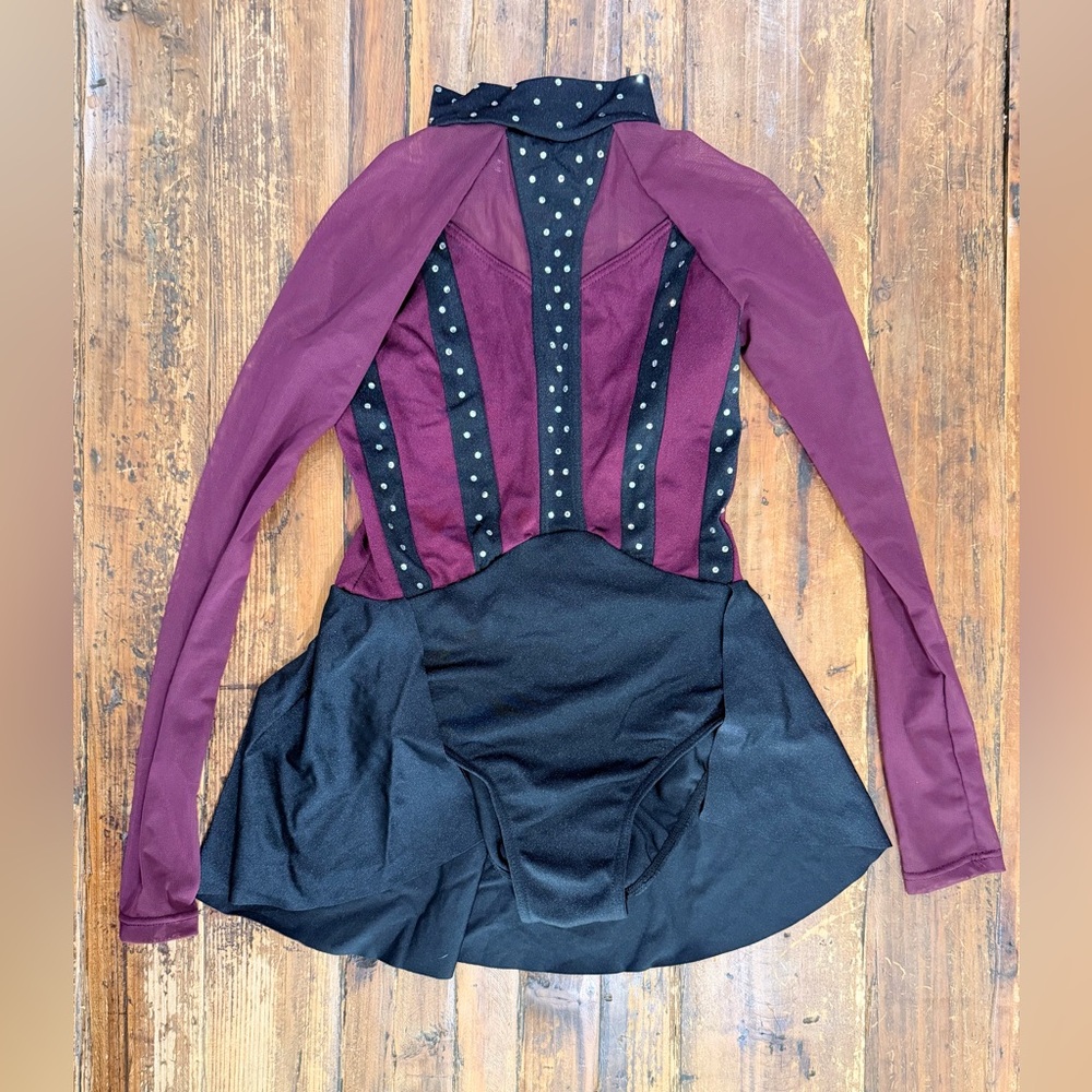 Weissman Burgundy and Black Jazz/Musical Theater/ Tap costume. Child Medium
